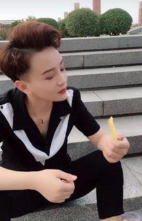 快手十大最红网红是谁,揭秘网络红人的崛起之路