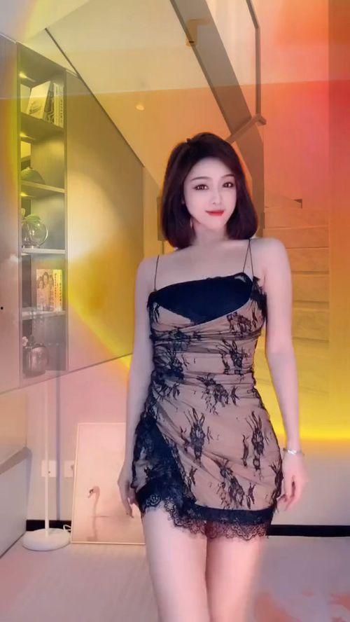 头条天一小姐姐,揭秘网红背后的生活与梦想